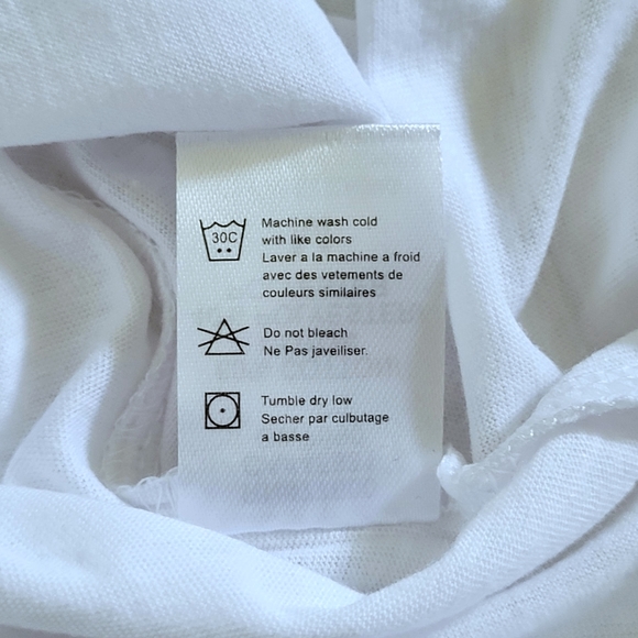 Chaser "LIVE LOVE"❤️ Graphic Tee👕 - NWT - Picture 8 of 12